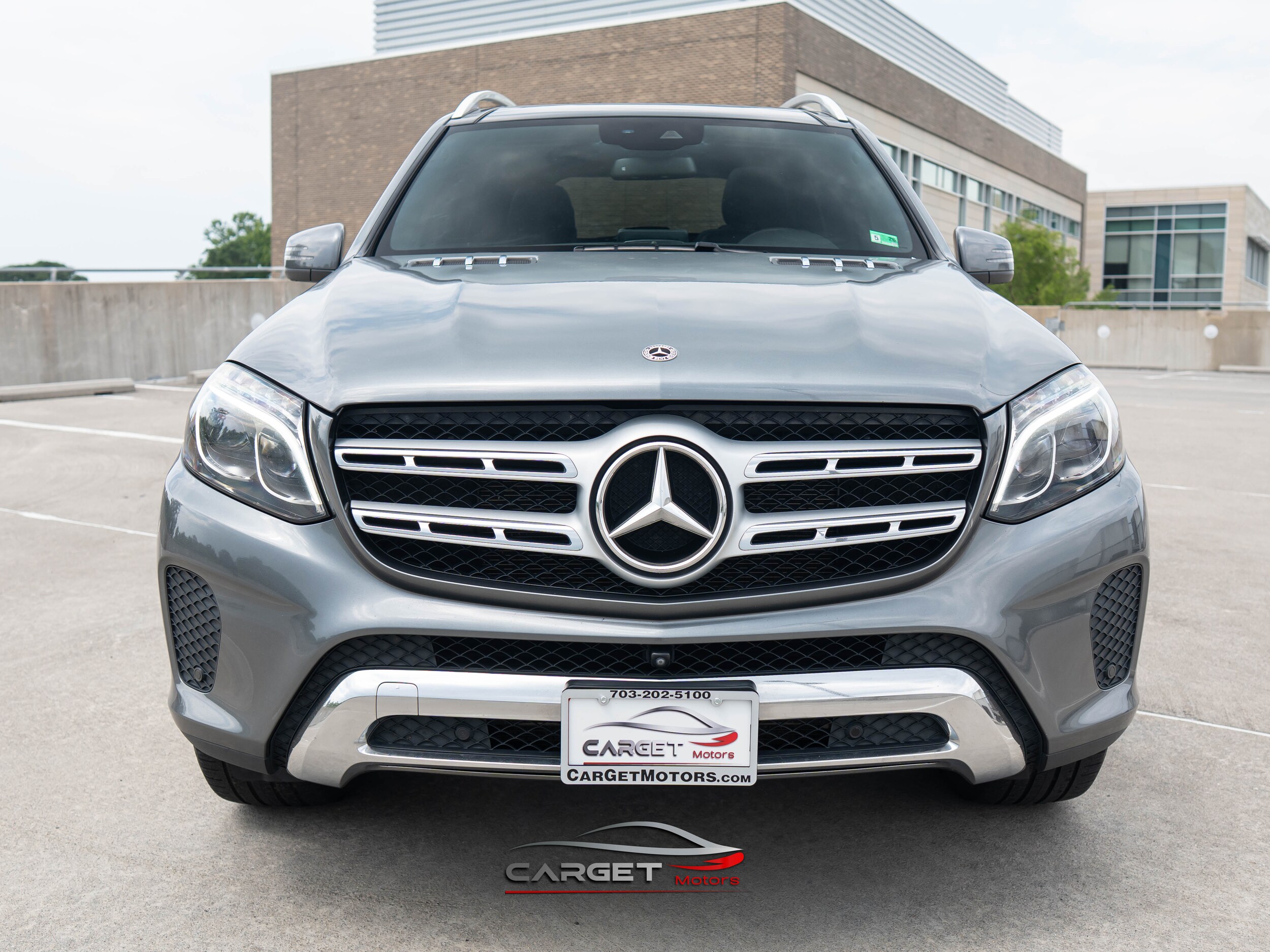 Vehicle image 2 of 53