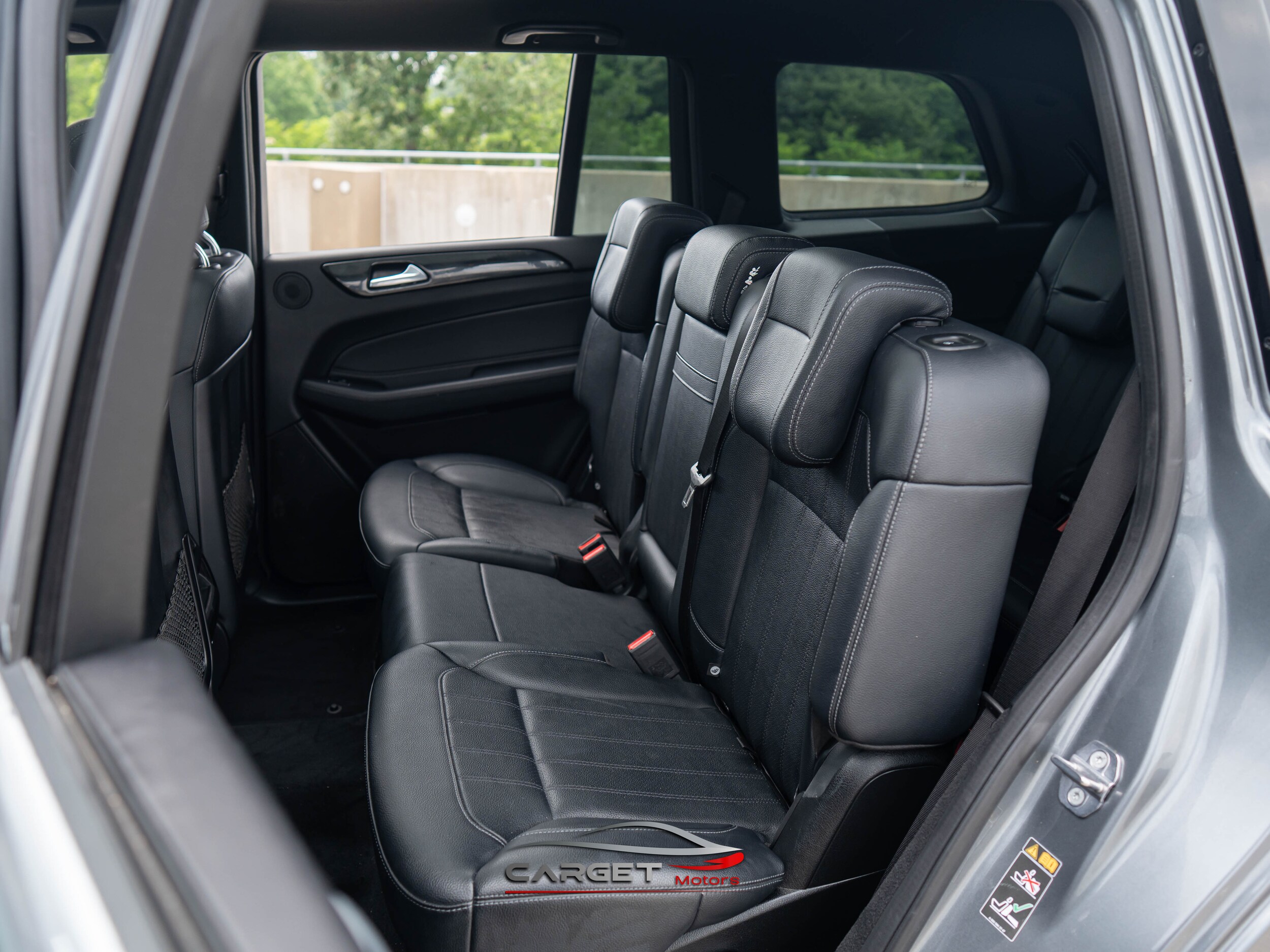 Vehicle image 20 of 53