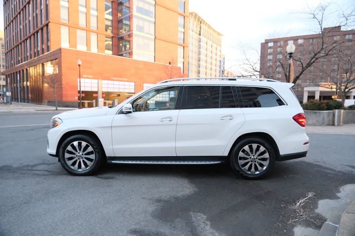 Vehicle image 8 of 47