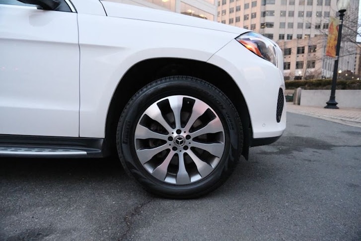 Vehicle image 14 of 47