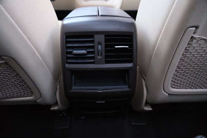 Vehicle image 29 of 47