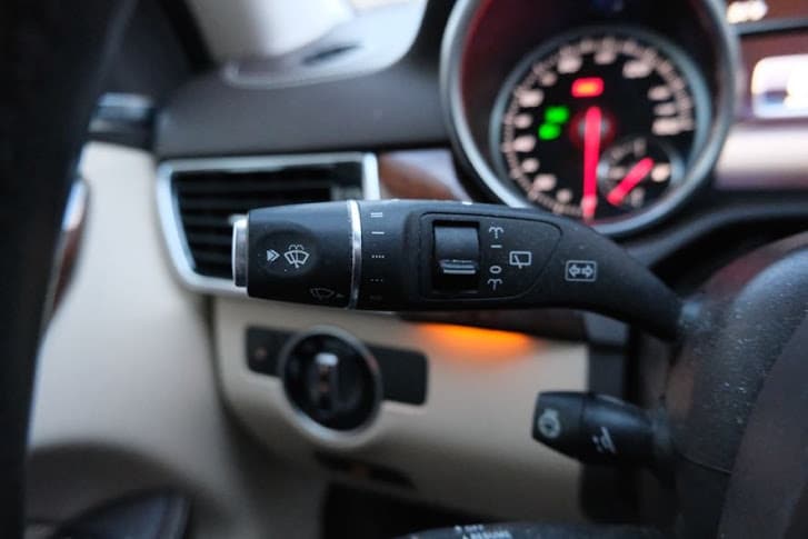 Vehicle image 43 of 47