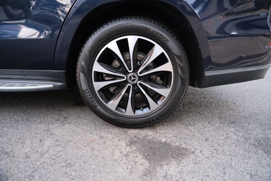 Vehicle image 8 of 46