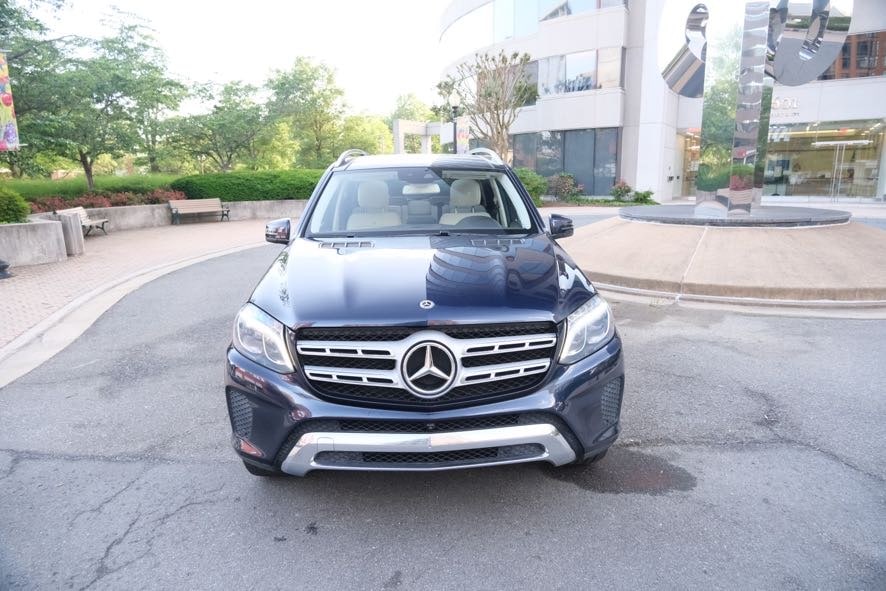 Vehicle image 2 of 46