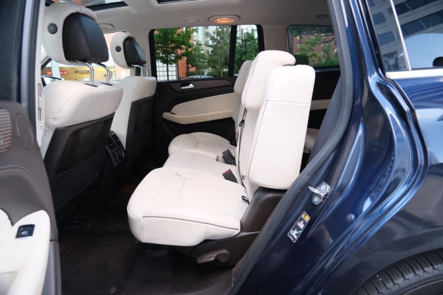Vehicle image 20 of 46