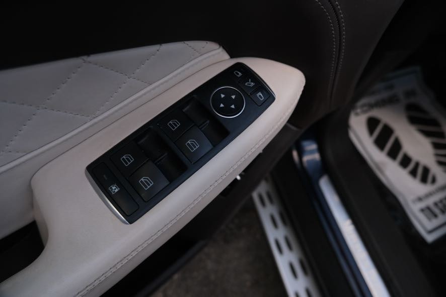 Vehicle image 17 of 46
