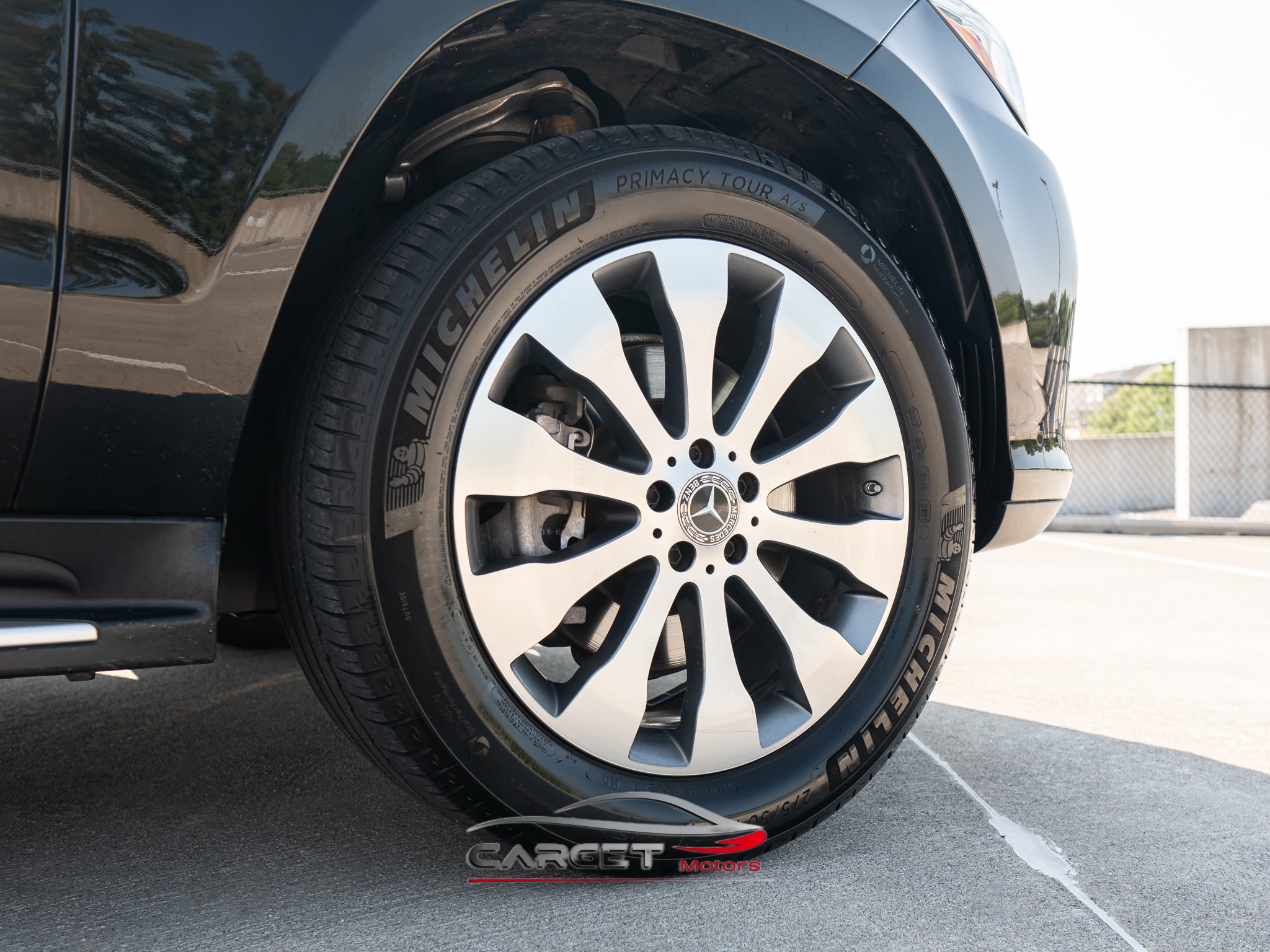 Vehicle image 10 of 57