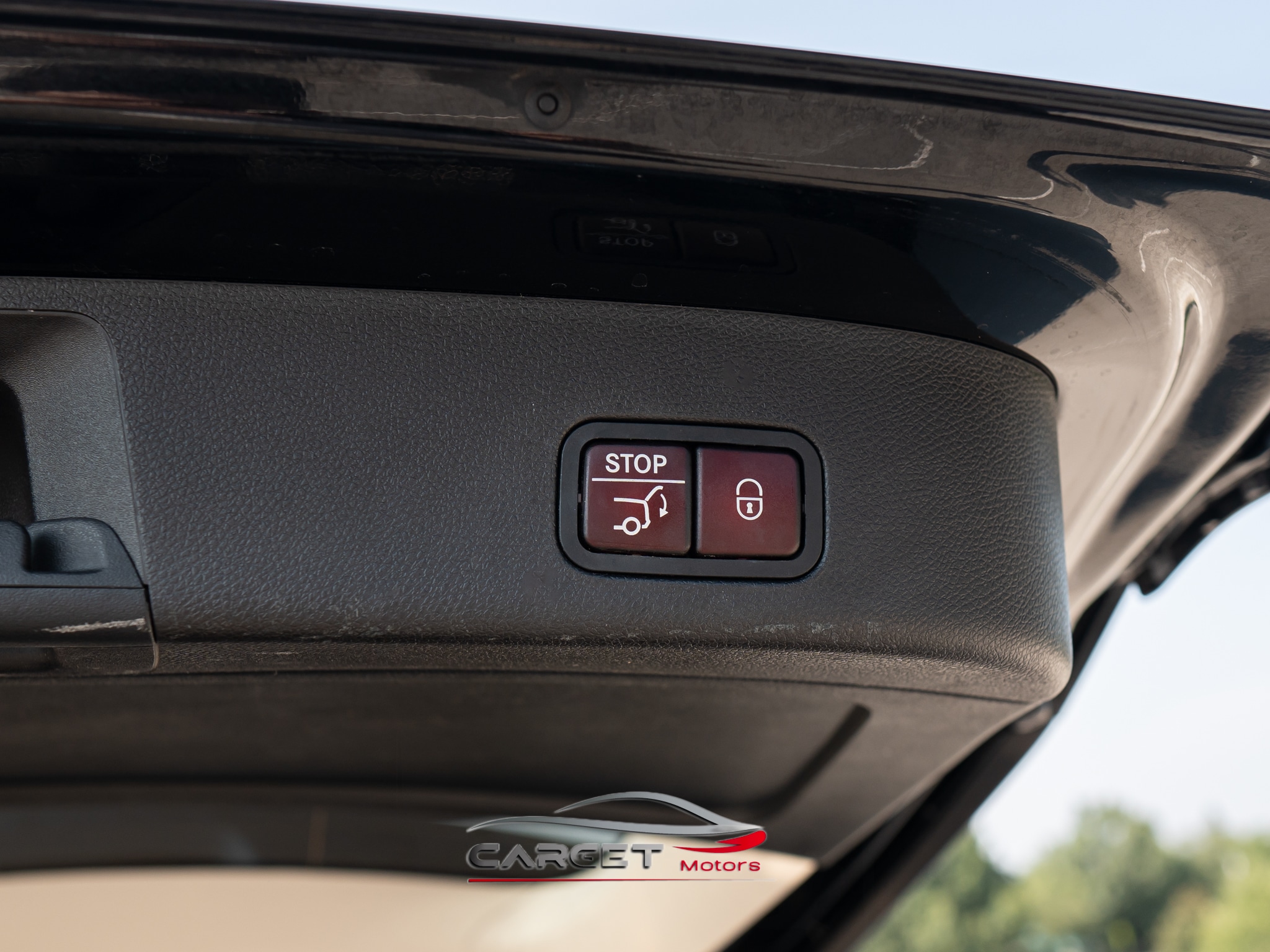 Vehicle image 52 of 57