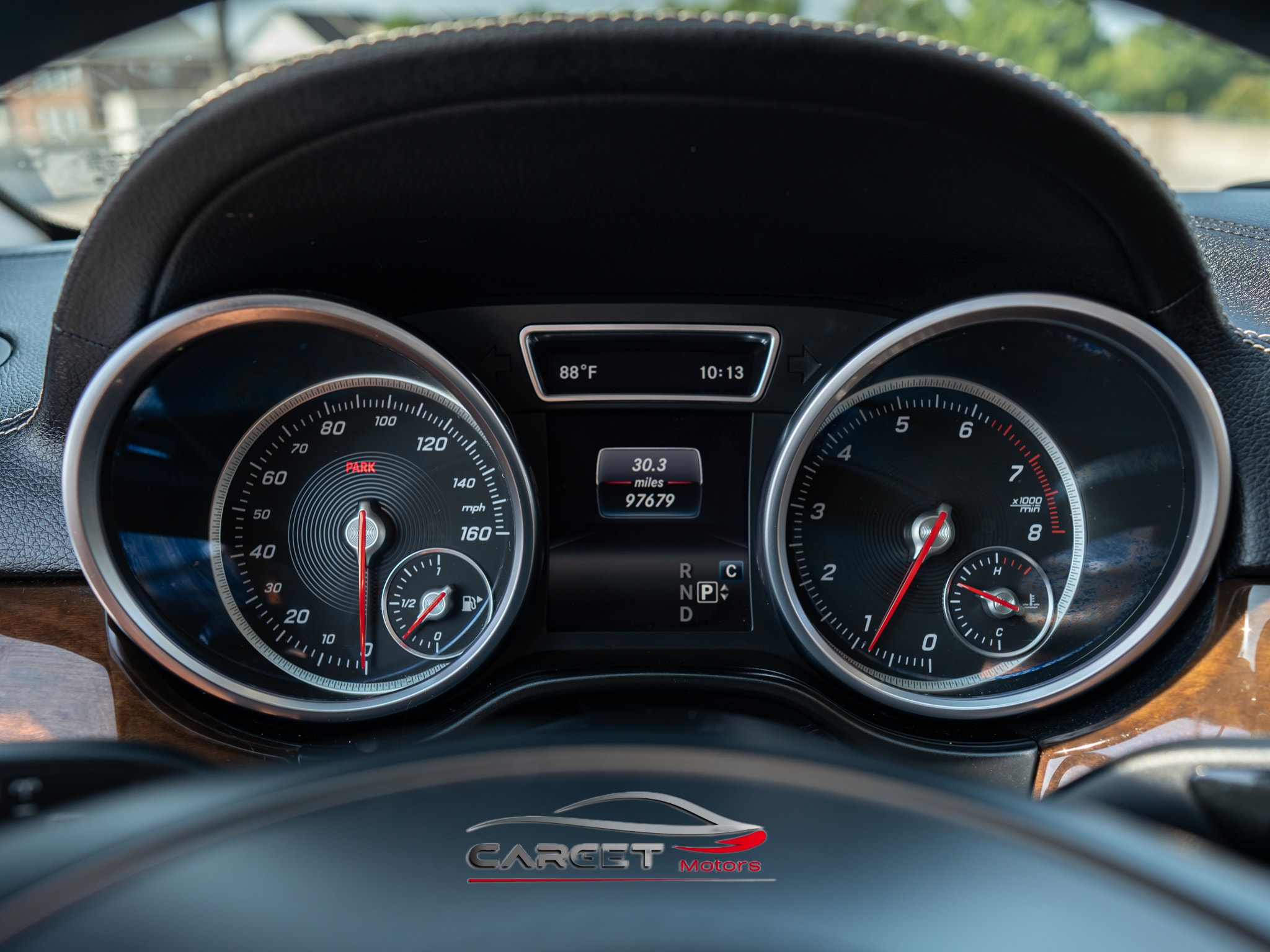 Vehicle image 29 of 57