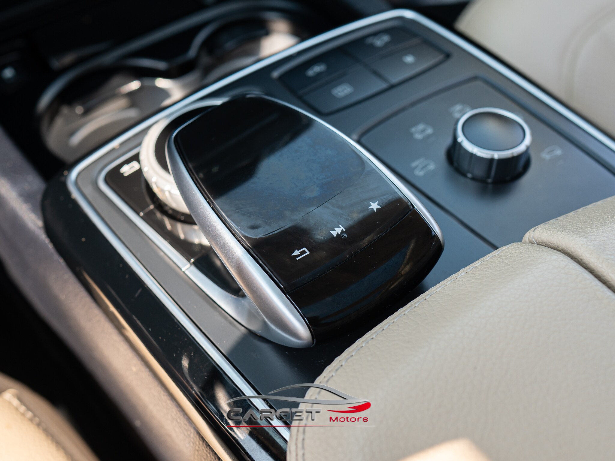 Vehicle image 39 of 57