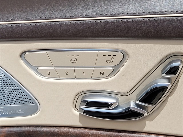 Vehicle image 28 of 43