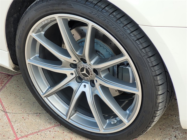 Vehicle image 8 of 43