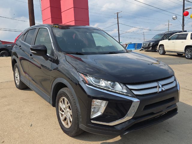 2019 Mitsubishi Eclipse Cross ES Image 3 of 16