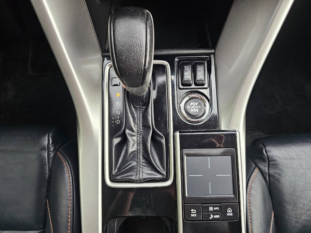Vehicle image 23 of 38