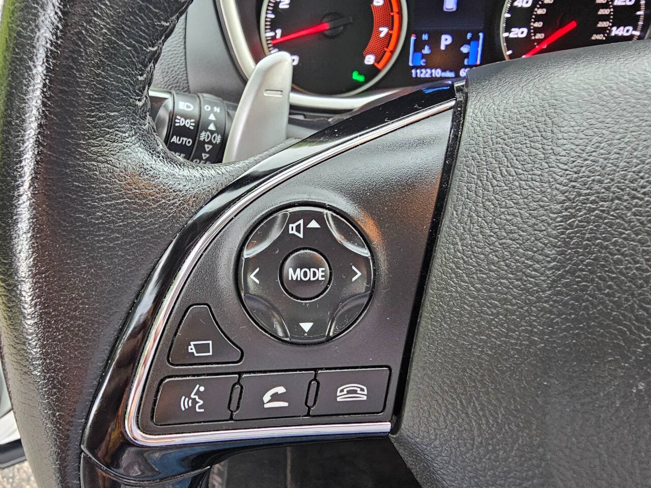 Vehicle image 17 of 38