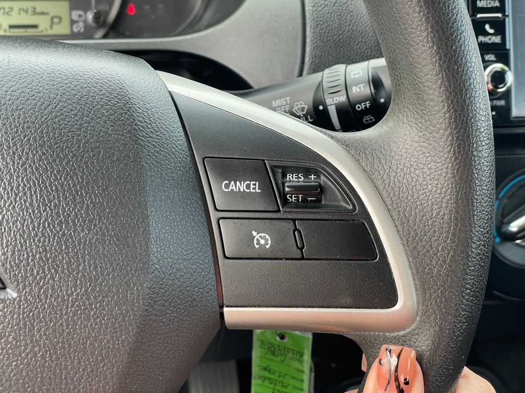 Vehicle image 15 of 32