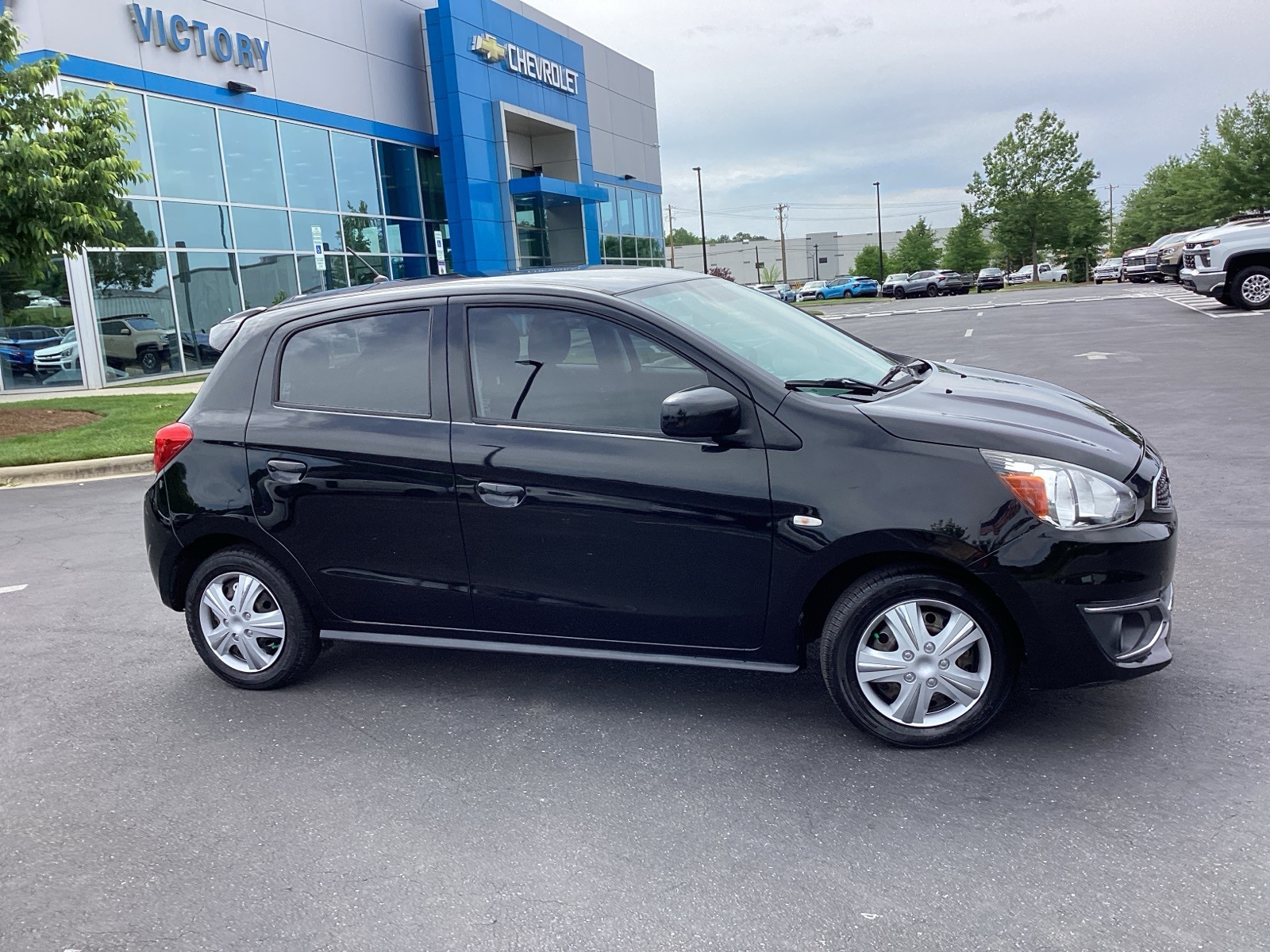 Vehicle image 4 of 33