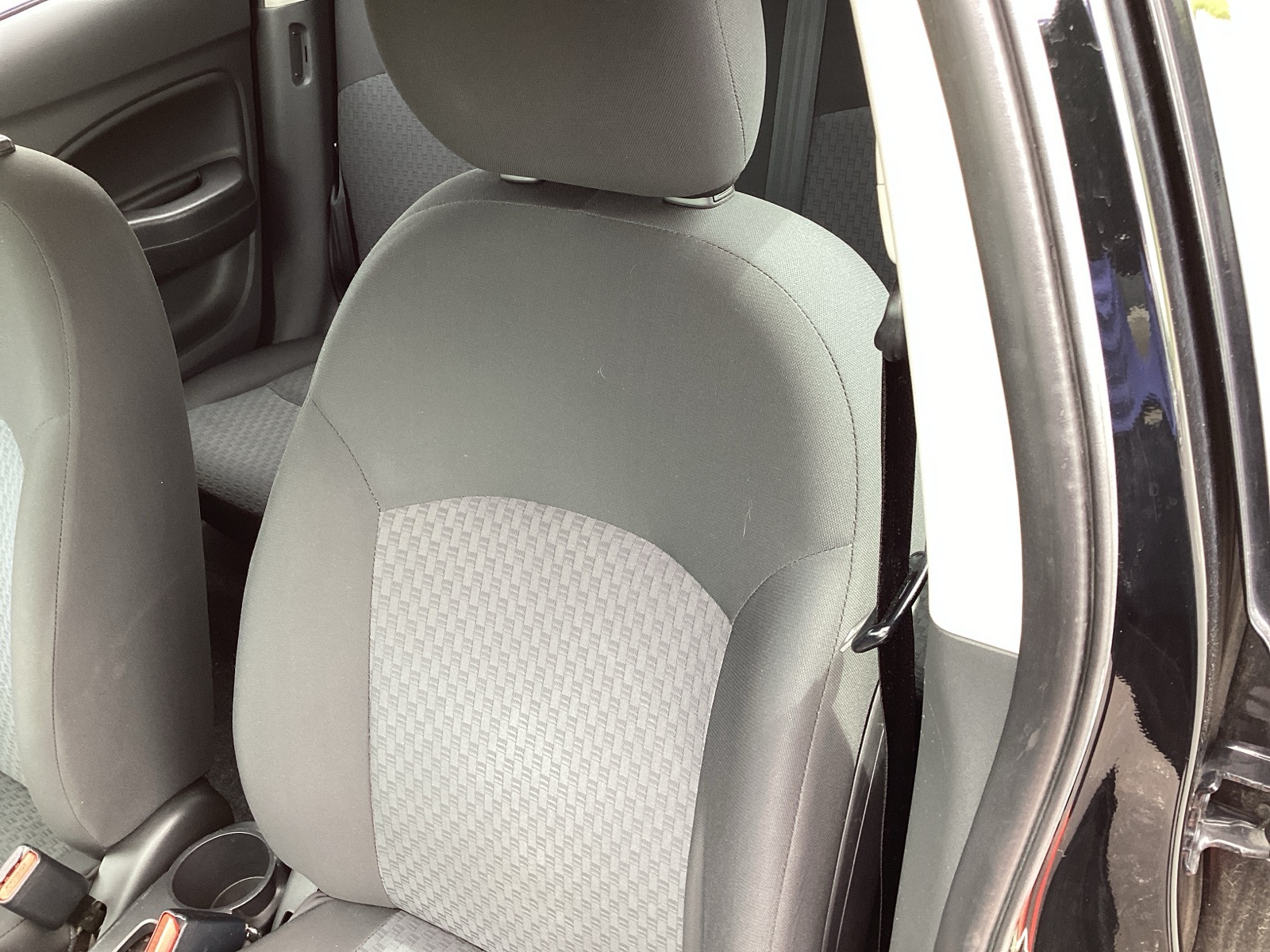 Vehicle image 11 of 33