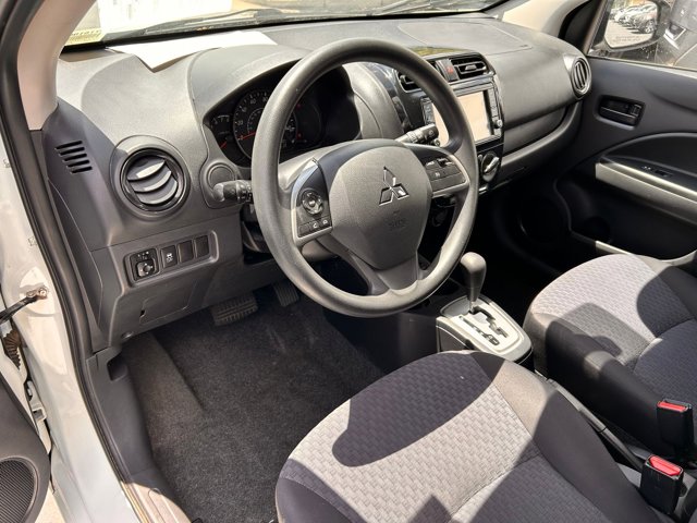 Vehicle image 15 of 32