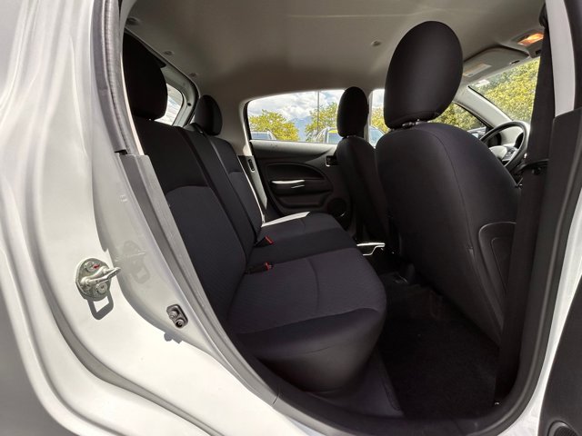 Vehicle image 11 of 32