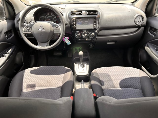 Vehicle image 17 of 32