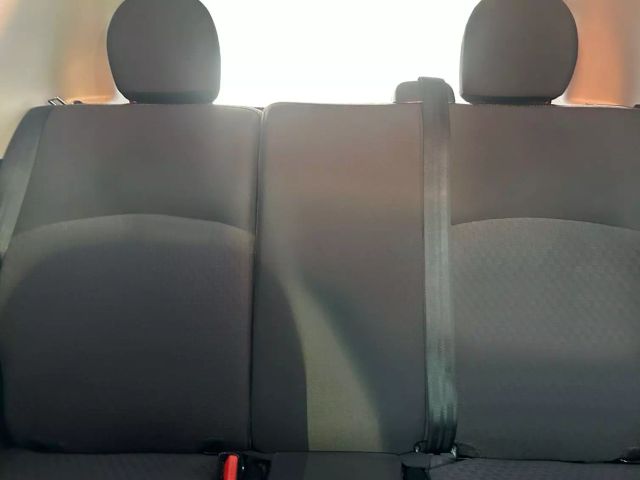 Vehicle image 17 of 24