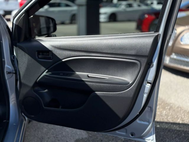 Vehicle image 12 of 33