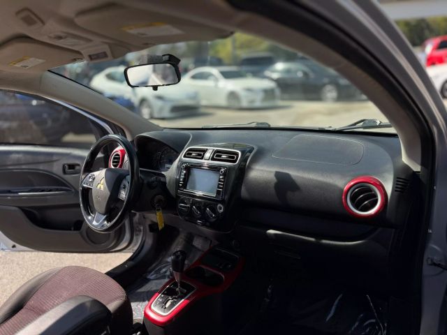 Vehicle image 31 of 33