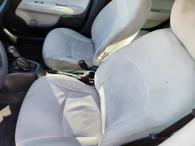 Vehicle image 8 of 30