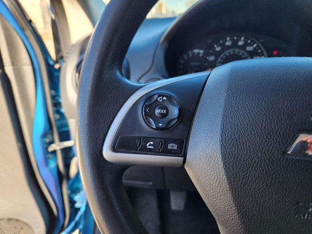 Vehicle image 23 of 30