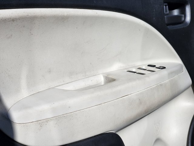 Vehicle image 6 of 30