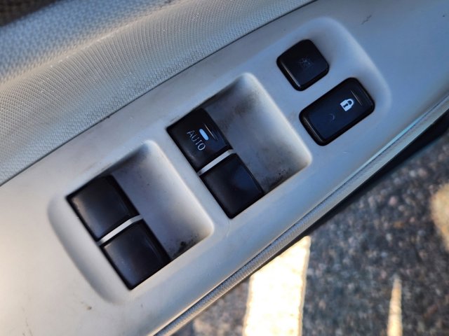 Vehicle image 7 of 30