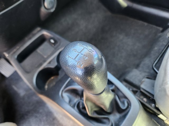 Vehicle image 26 of 30