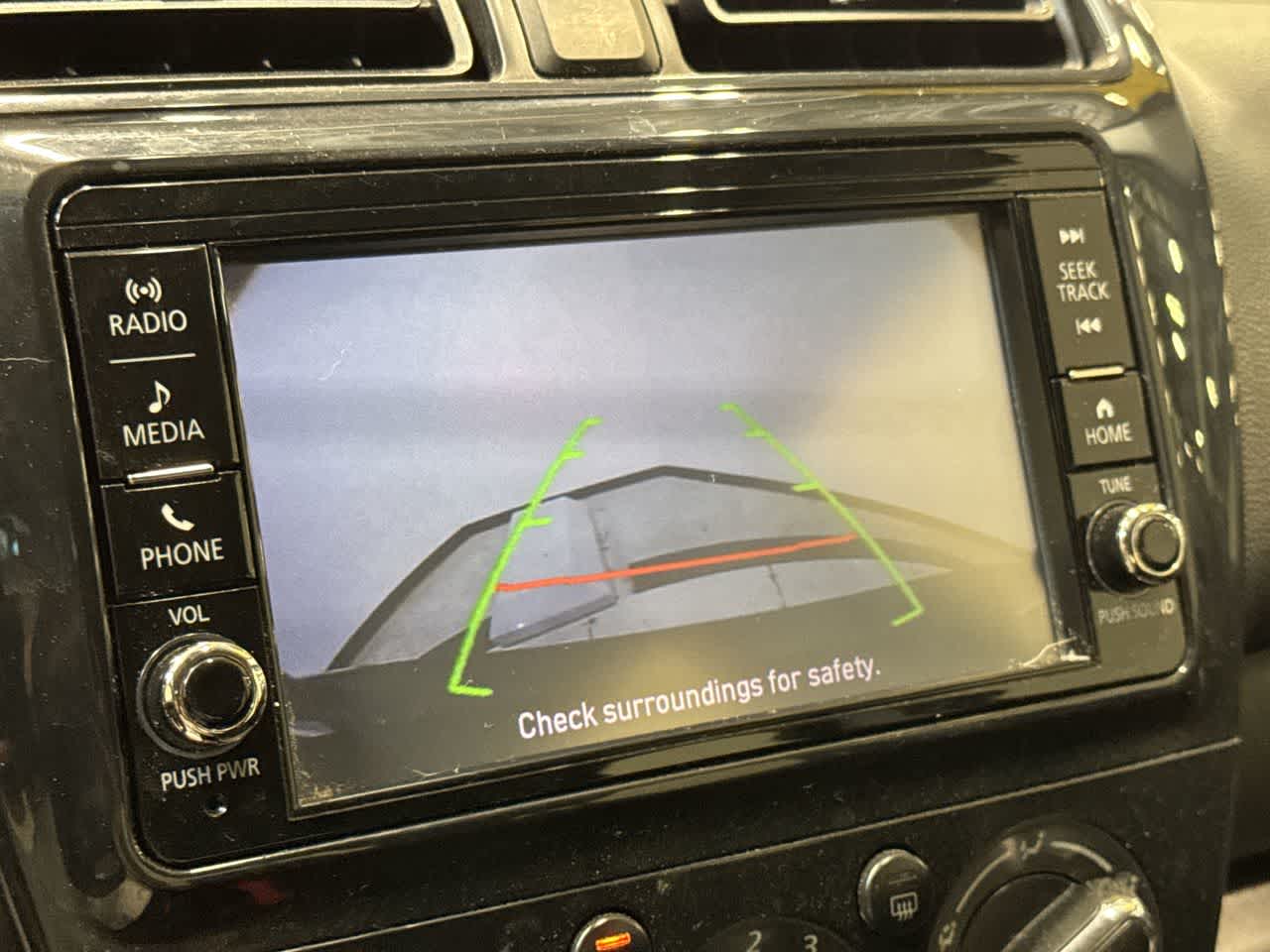 Vehicle image 17 of 23