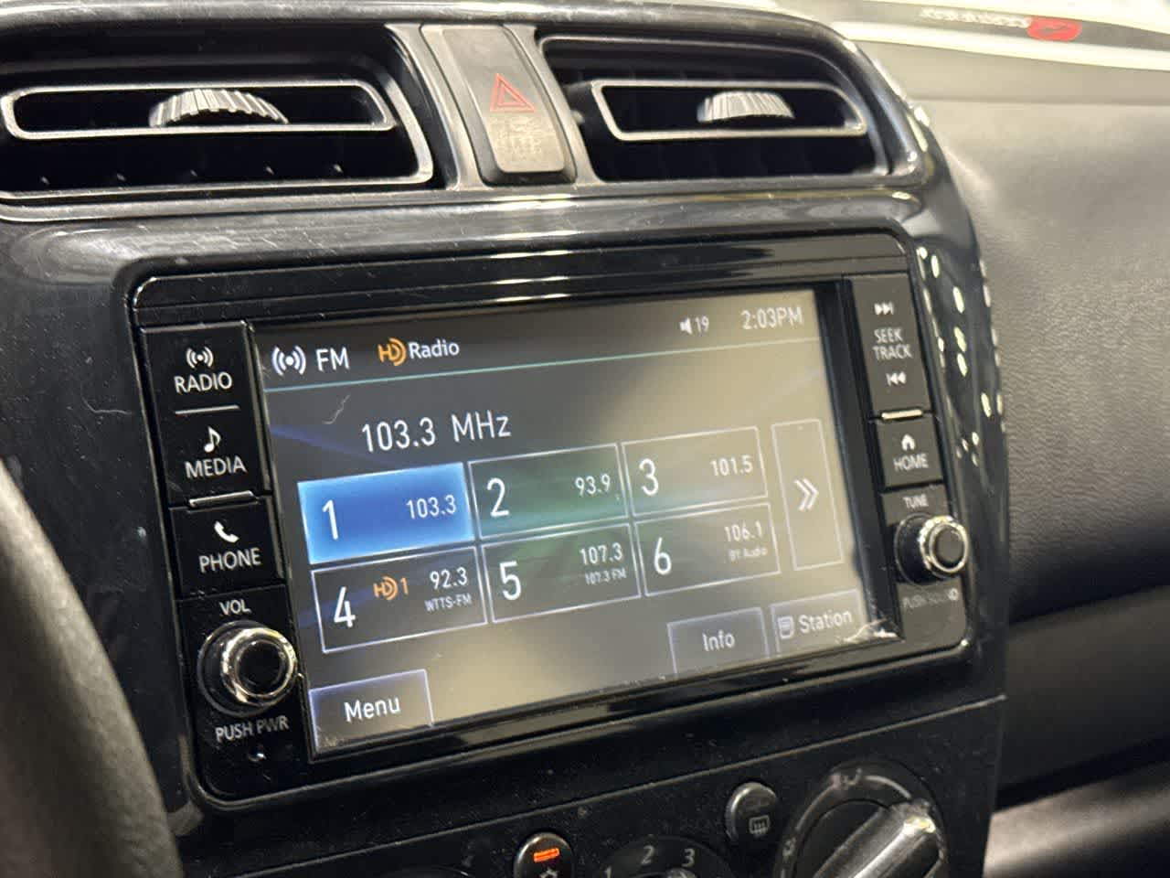 Vehicle image 16 of 23