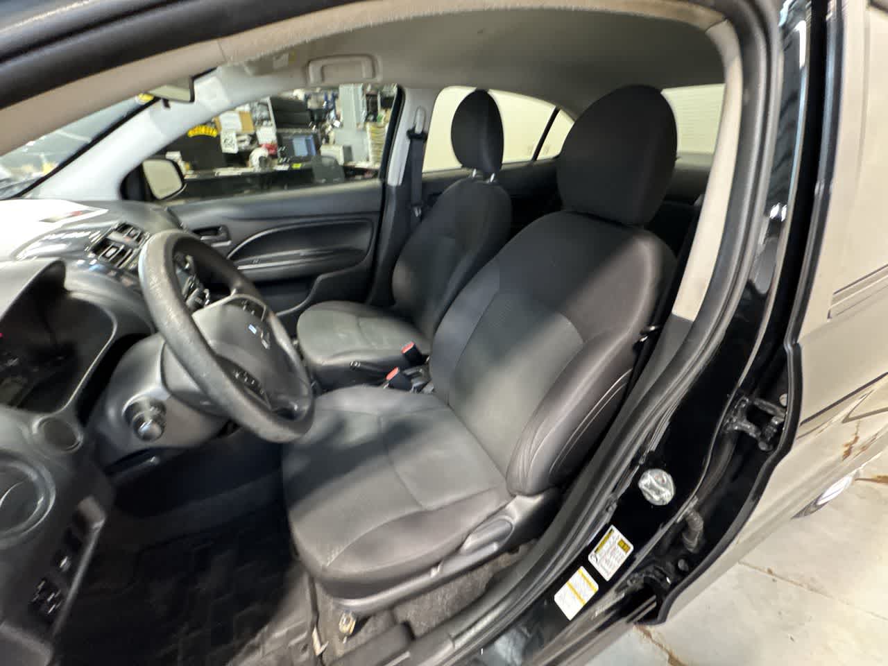 Vehicle image 13 of 23