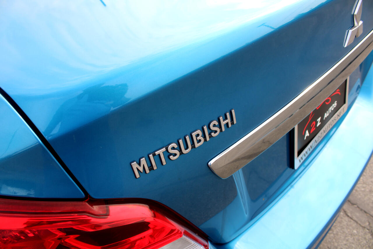 Vehicle image 27 of 30