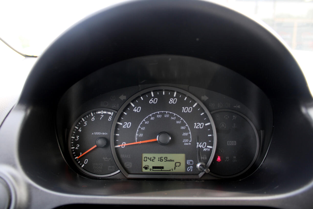 Vehicle image 25 of 30
