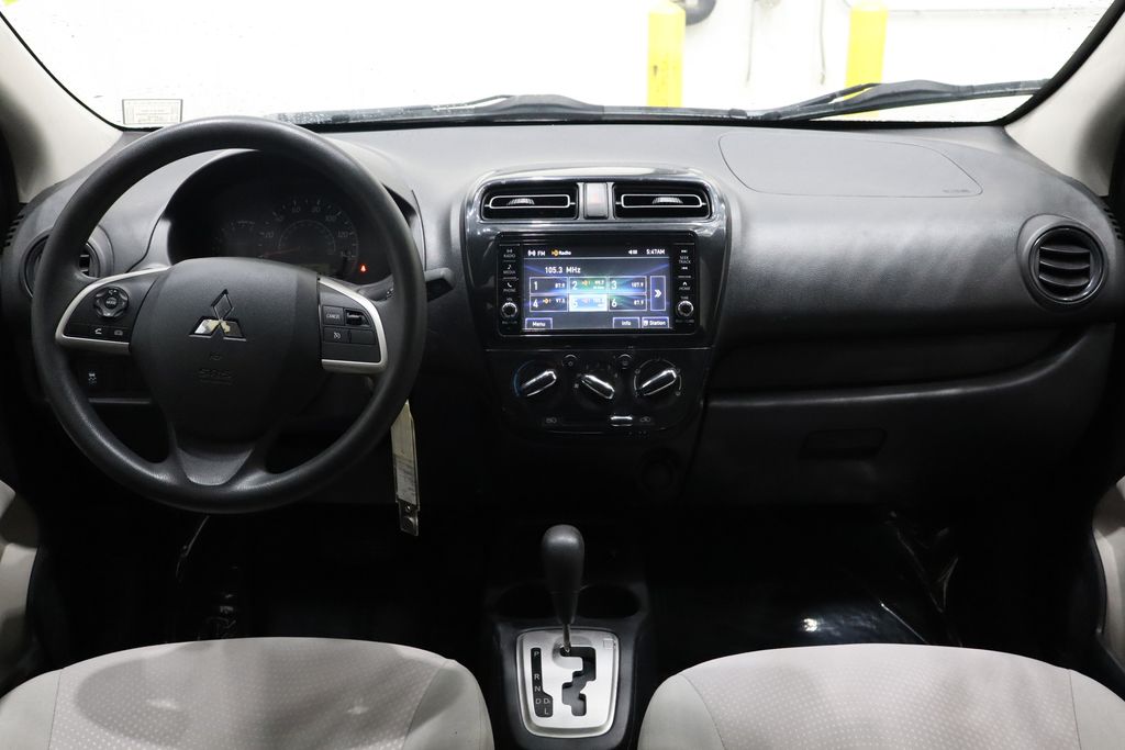Vehicle image 21 of 34
