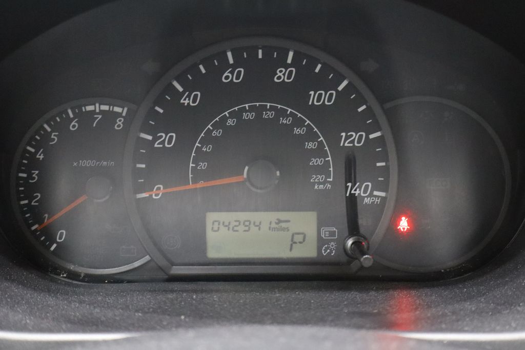Vehicle image 19 of 34