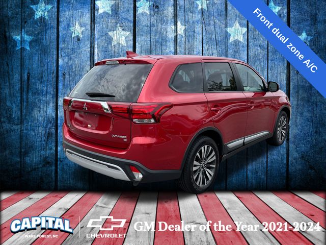 Vehicle image 7 of 19