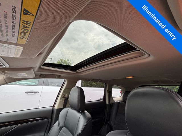 Vehicle image 19 of 19