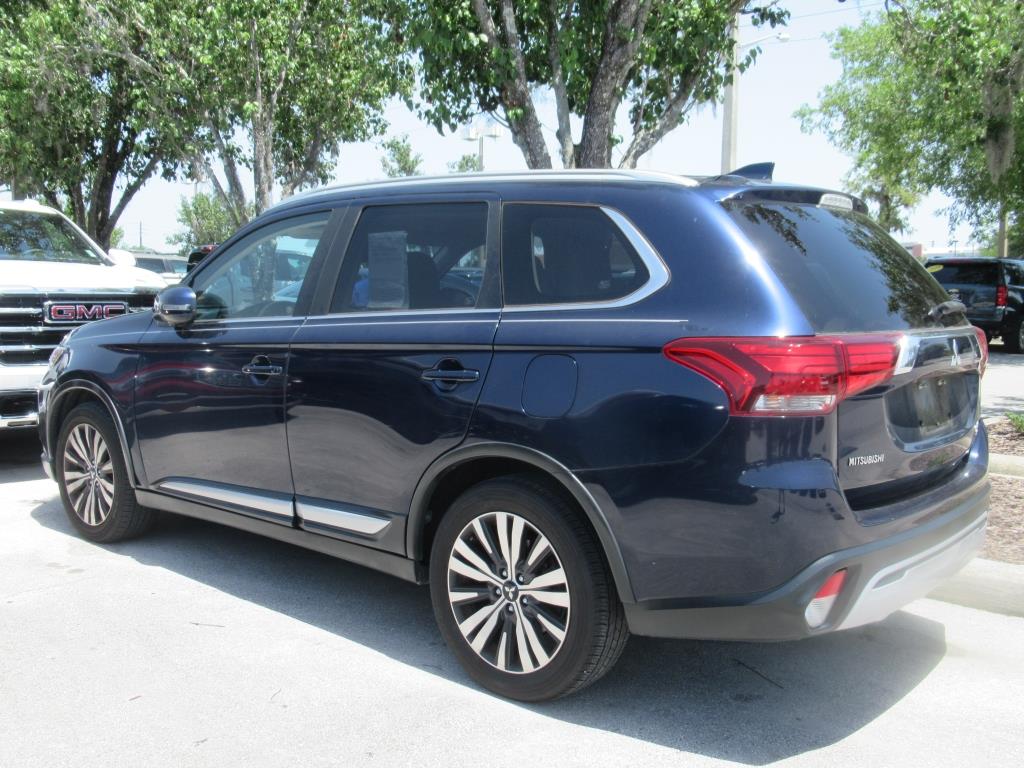 Vehicle image 5 of 34