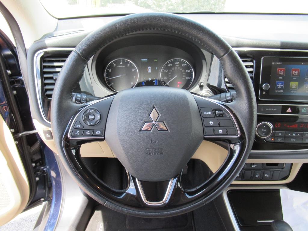 Vehicle image 31 of 34