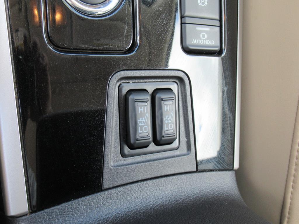 Vehicle image 26 of 34