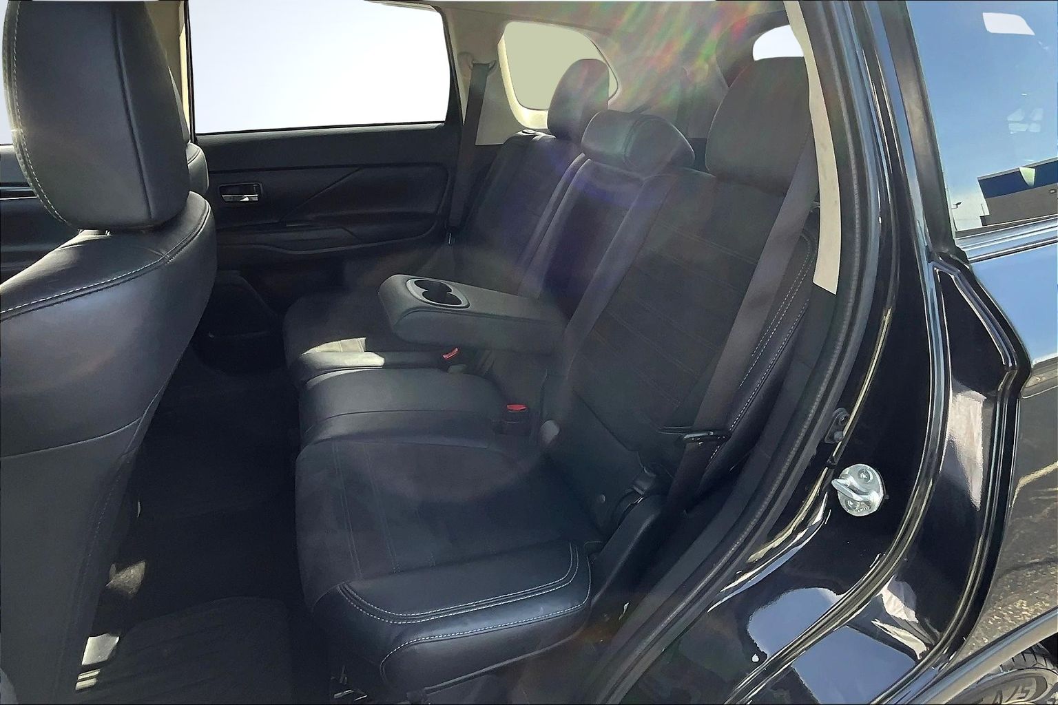 2019 Mitsubishi Outlander Image 11 of 32