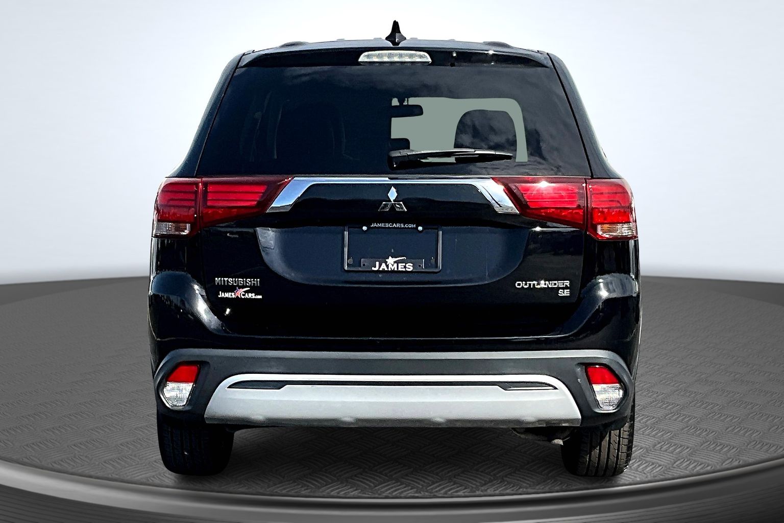 2019 Mitsubishi Outlander Image 6 of 32