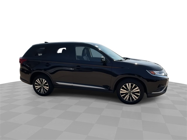 Vehicle image 4 of 33
