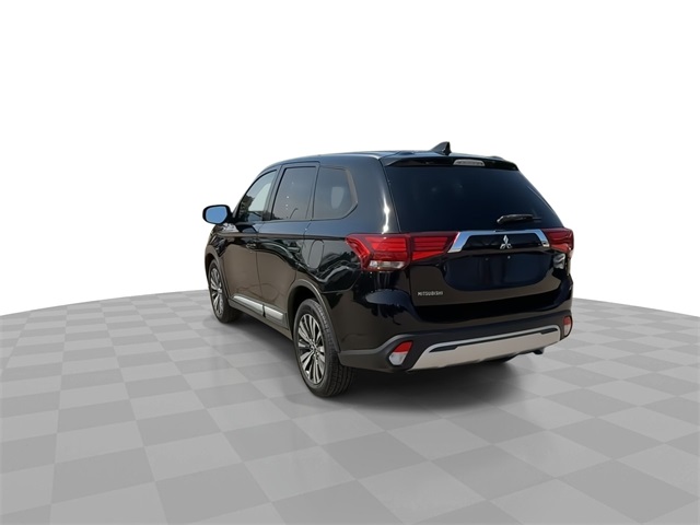Vehicle image 8 of 33