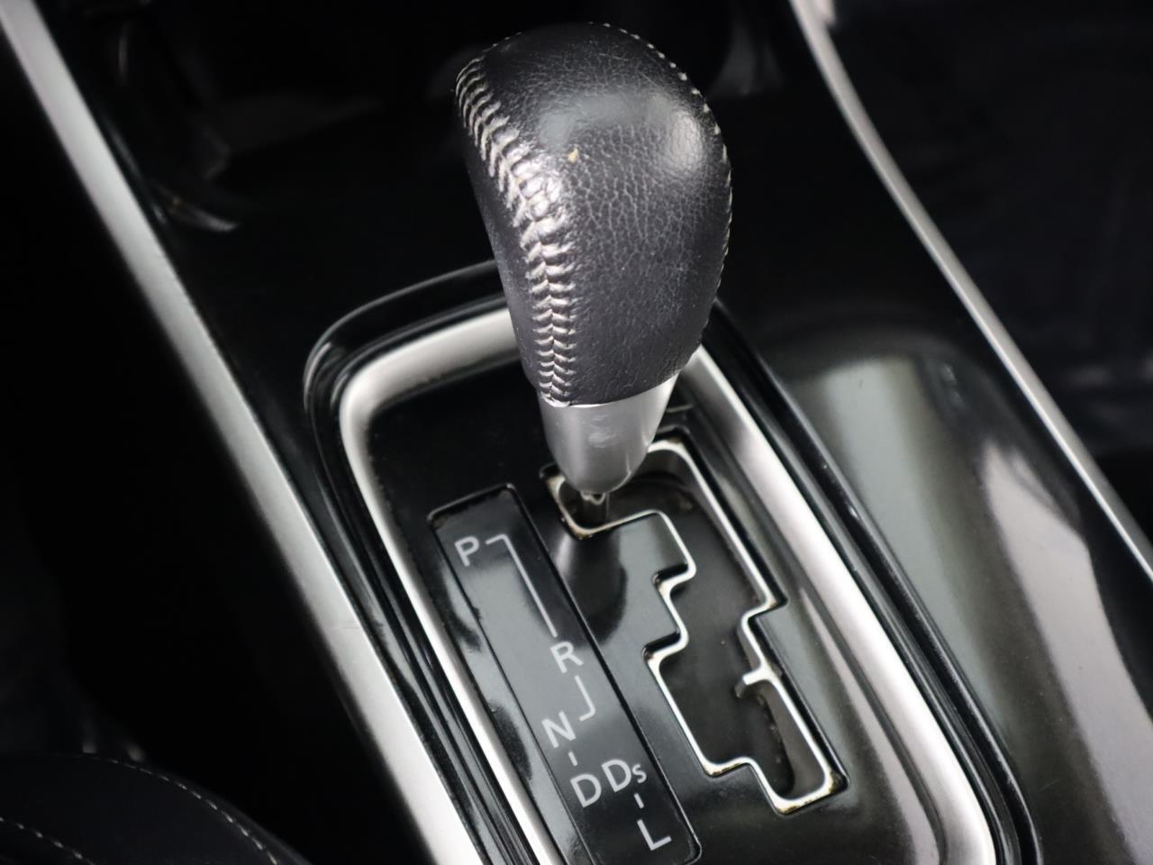 Vehicle image 23 of 45